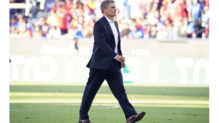 Así fue el debut del charrúa en un partido oficial.