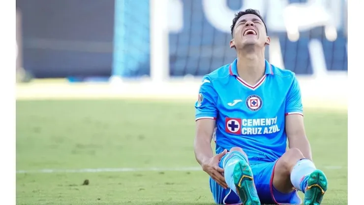 El 'Brujo' salió lesionado con evidentes muestras de dolor