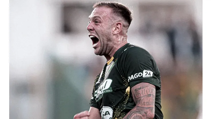 Cruz Azul realizó una nueva oferta a Defensa y Justicia
