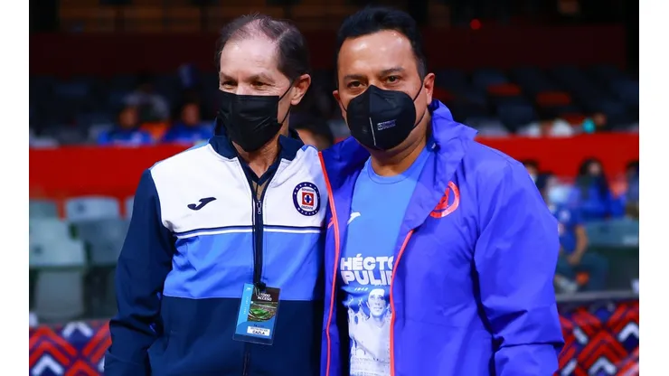 Ordiales y Velazquez en el Azteca.