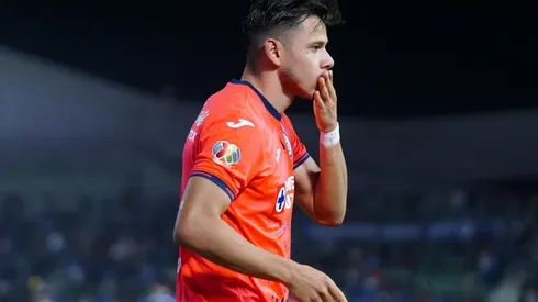 Ángel Romero tiene contrato con Cruz Azul hsata diciembre del 2022.