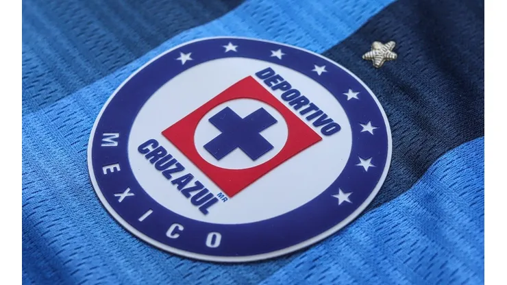 El club cementero sigue sin presentar su nuevo uniforme