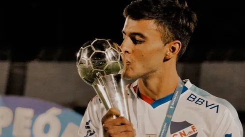 Felipe Carballo se puso en la órbita de Cruz Azul.