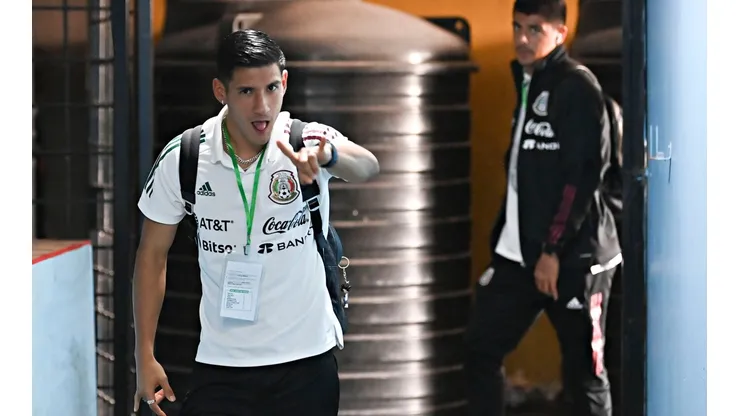Antuna a la llegada al estadio.