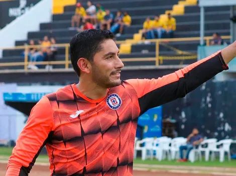El capitán está de regreso: Jesús Corona volvió a atajar con Cruz Azul