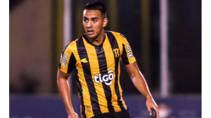Roberto Fernández está en la mira de Cruz Azul.