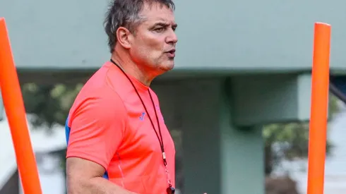 Diego Aguirre ya dirige la pretemporada de Cruz Azul en Cancún.