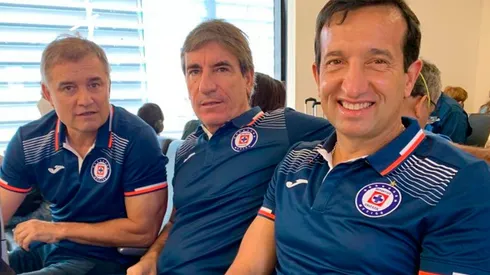 Diego Aguirre llegó a Cruz Azul solo con dos colaboradores.