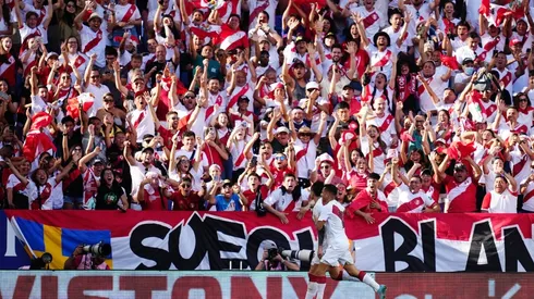 Perú en el duelo ante Nueva Zelanda.