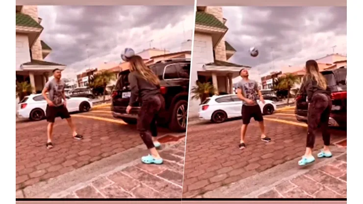 Pablo Aguilar haciendo dominadas con su esposa.