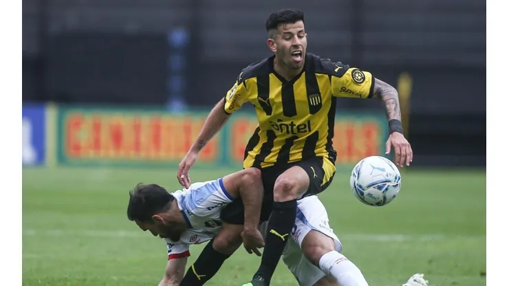 Ceppelini en un partido con Peñarol