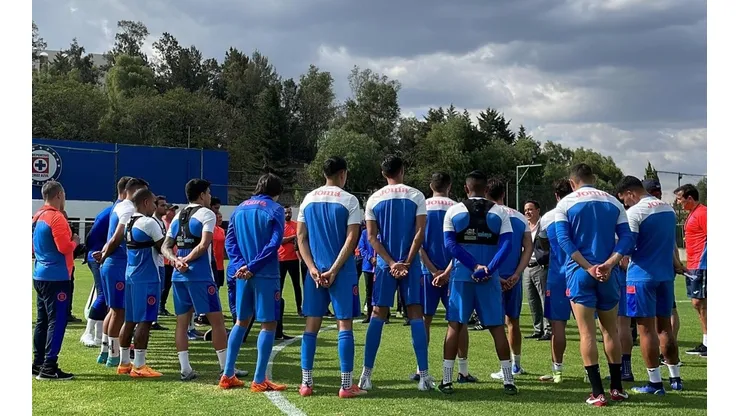Cruz Azul confirmó a su primer refuerzo en su primer día de entrenamiento.