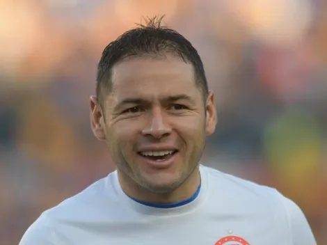 Cruz Azul le busca un sustituto más joven a Pablo Aguilar