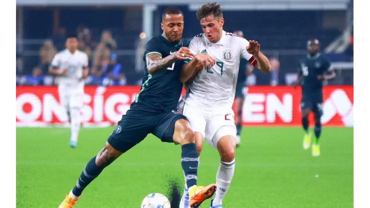 Santiago Giménez será uno de los referentes del combinado mexicano