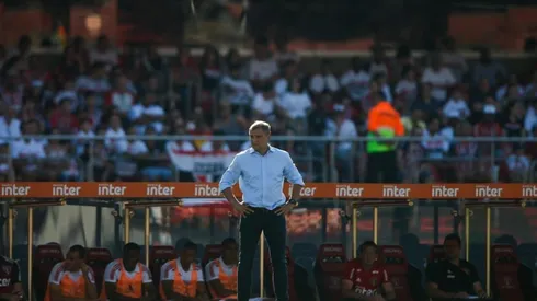 El entrenador uruguayo será presentado este lunes