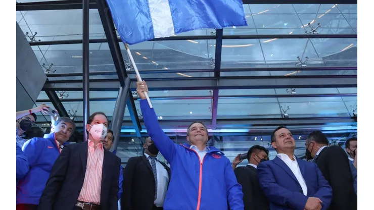 Aguirre desde el hotel de concentración donde disfrutó de la serenata de bienvenida.