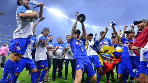Cruz Azul conquistó la novena estrella en la cancha del Estadio Azteca.