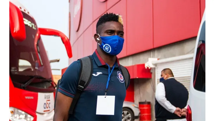 El delantero ahora pertenece a las filas del Always Ready