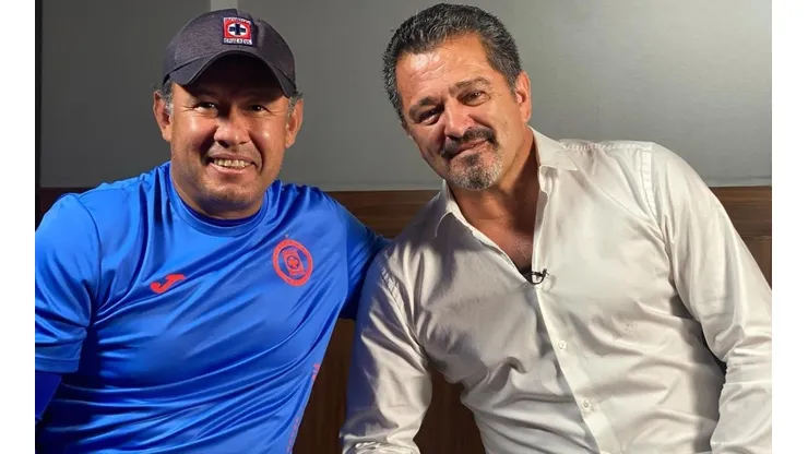 Carlos Hermosillo estalló por la salida de Juan Reynoso de Cruz Azul.
