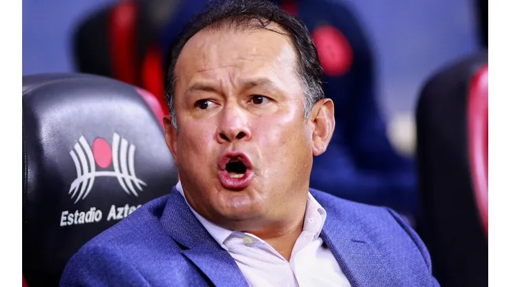Reynoso desde las bancas del Azteca.