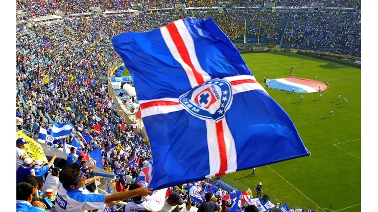 El estadio Azul con La Máquina en casa.
