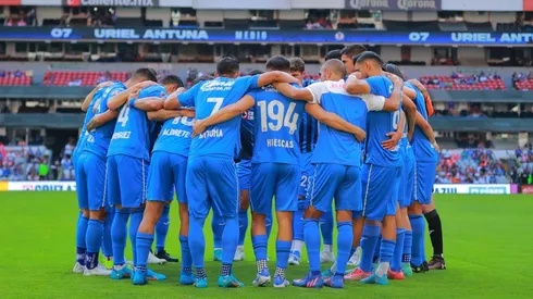 El team back previo al partido ante Necaxa.