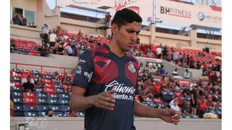 El defensor fue titular en el pase ante el Celaya