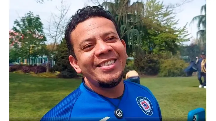 Aficionado viajó a Seattle para ver en la Final a Cruz Azul.
