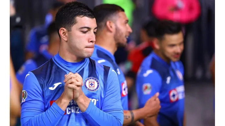 Lira cumplió 22 primaveras este domingo