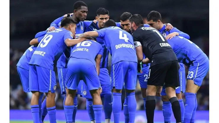Cruz Azul se debate entrar a la Fiesta Grande por la puerta grande o por reclasificación