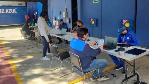 Las mesas de registro en La Noria.
