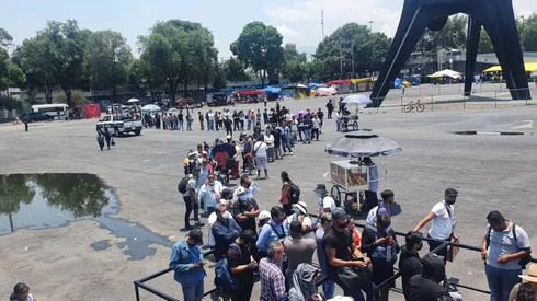 Las taquillas del Estadio se vieron abarrotadas de gente