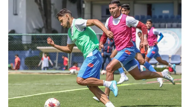 Ángel Romero y Juan Escobar podrían ser titulares con Cruz Azul.
