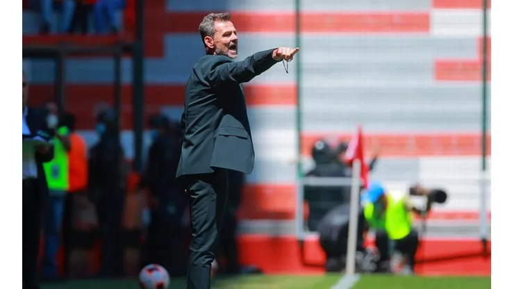 El entrenador argentino estaría en la agenda de Cruz Azul en que caso de que Reynoso se marche