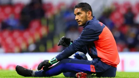 El portero tiene más de un mes fuera de los terrenos