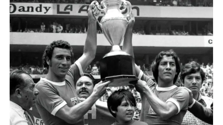 Cruz Azul le ganó al América el primer título de Liga por el que se enfrentaron.