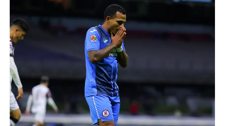 Se esperaba que Otero supliera a Charly tras su lesión.