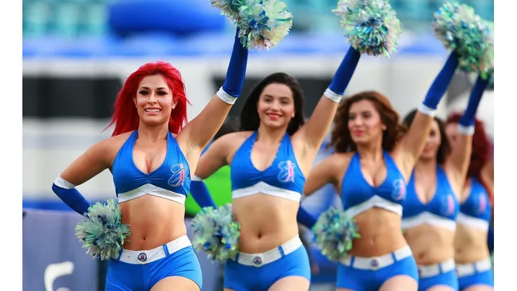 Las Celestes fueron las porristas oficiales de Cruz Azul desde 2004.
