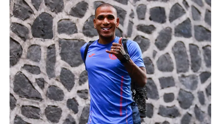 Rómulo Otero apenas ha disputado 117 minutos con Cruz Azul en el Clausura 2022.