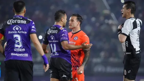 Fabián y Tabó se encararon durante el partido