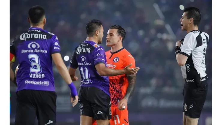 Fabián y Tabó se encararon durante el partido