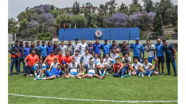 Cruz Azul está obligado a ganar esta noche en el Azteca