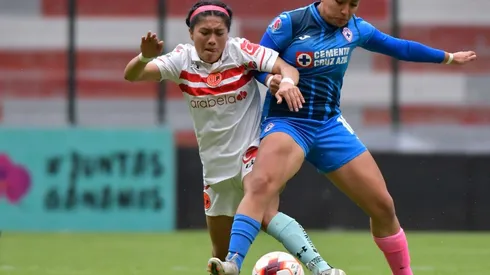 Al final las cementeras pudieron marcar el gol de la honrra.