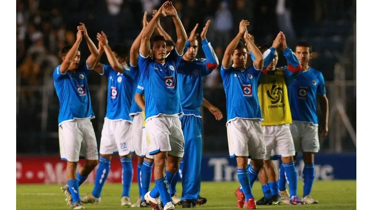 Cruz Azul goleó a la UNAM en la Concachampions del 2010