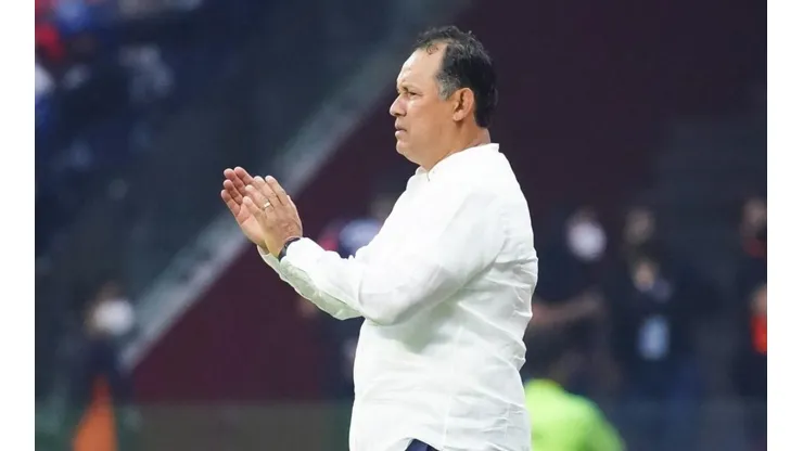 Juan Reynoso se mostró optimista de tener todo su equipo a su disposición