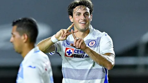 Santiago Giménez ya anotó en El Kraken de Sinaloa