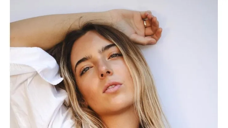 Fer Serrano mantiene una relación con Santiago Giménez