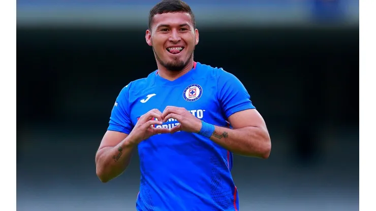 ¡De no creer! Juan Escobar borra todas las fotos de Cruz Azul de su Instagram y más