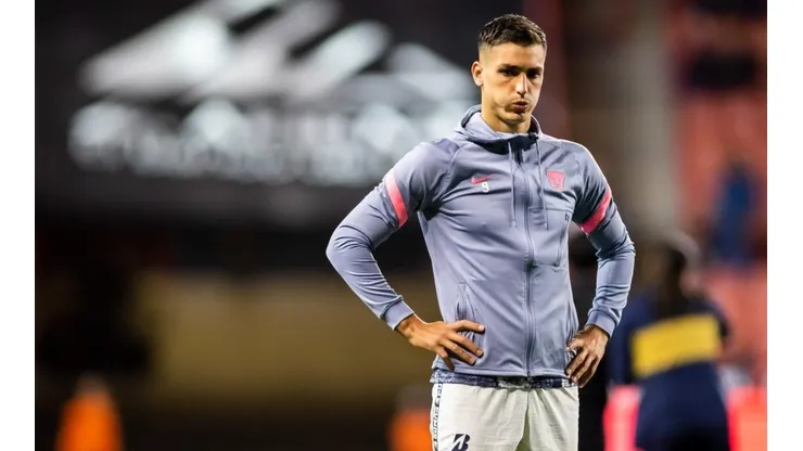 Juan Dinenno en un partido con Pumas