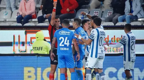 La segunda amarilla de Escobar.